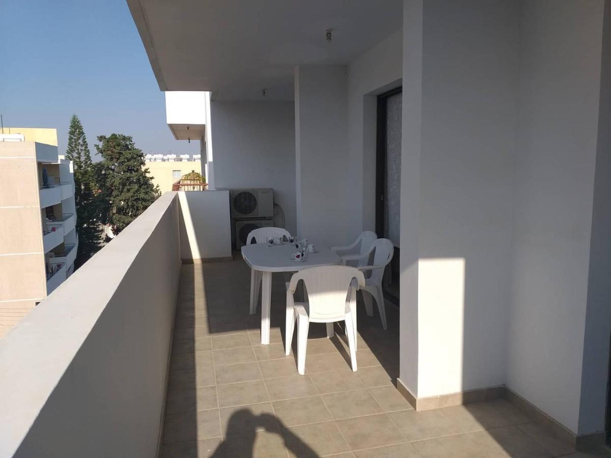 Horizon Luxury Apartment 4 Larnaca Esterno foto