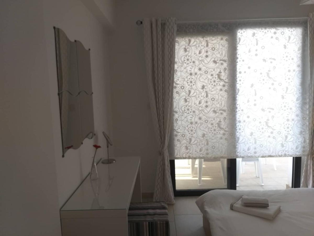 Horizon Luxury Apartment 4 Larnaca Esterno foto