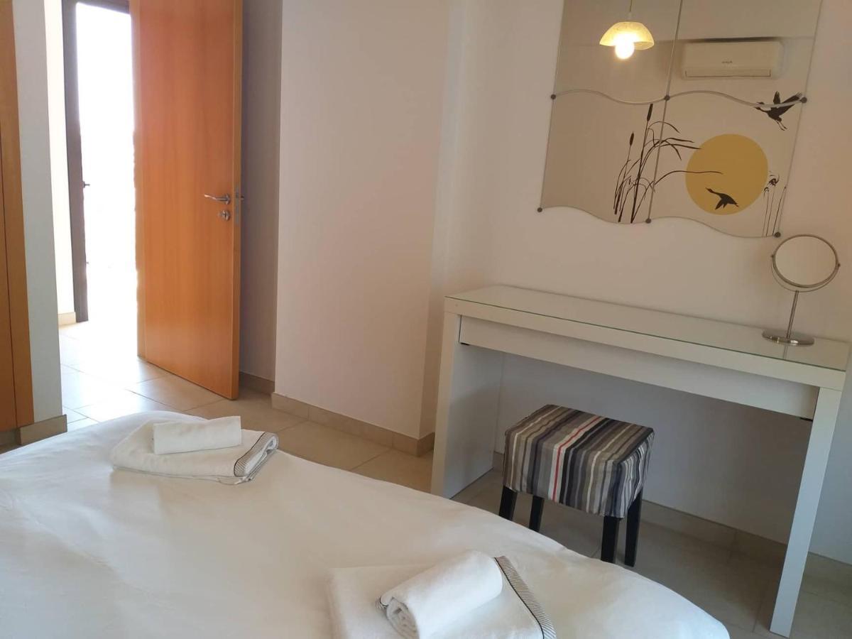 Horizon Luxury Apartment 4 Larnaca Esterno foto
