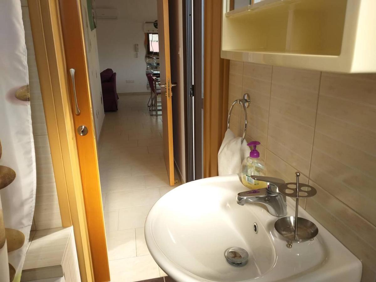 Horizon Luxury Apartment 4 Larnaca Esterno foto