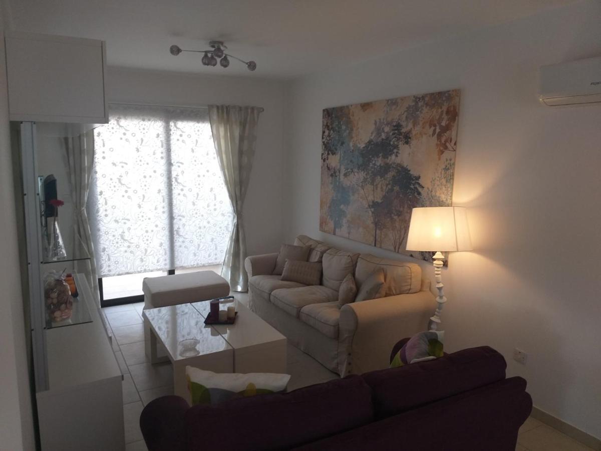 Horizon Luxury Apartment 4 Larnaca Esterno foto